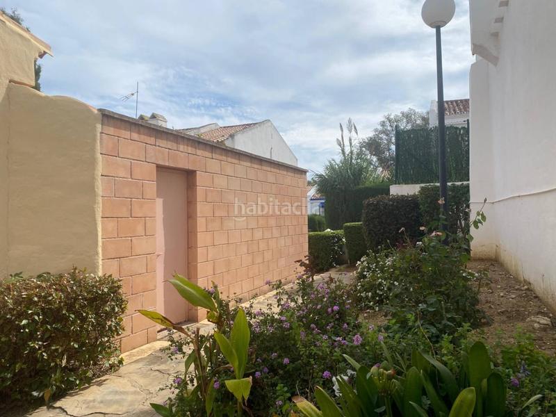 Foto 9023f57e-93be-4b93-a210-7ce36f1c07af. Maison jumelée dans Nueva Atalaya Estepona