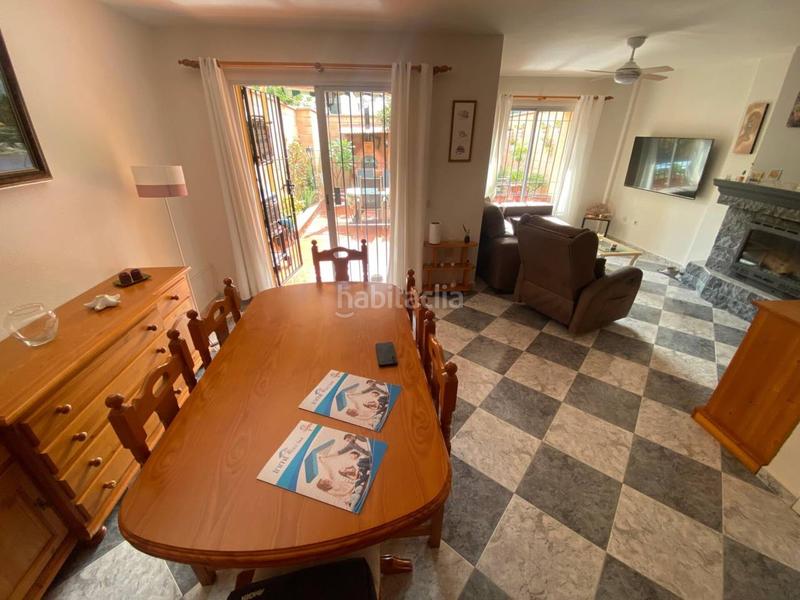 Foto ced78194-97b8-4e8b-9acd-517e1bee06d1. Maison jumelée dans Nueva Atalaya Estepona