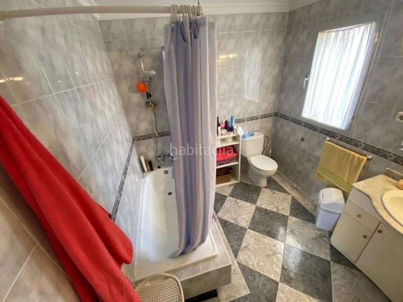 Foto f266105d-7741-42e8-bc6c-f740057039c9. Maison jumelée dans Nueva Atalaya Estepona