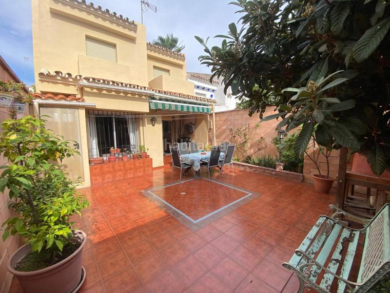 Foto fa09fcbc-450a-437b-b4ef-3f67892be663. Maison jumelée dans Nueva Atalaya Estepona