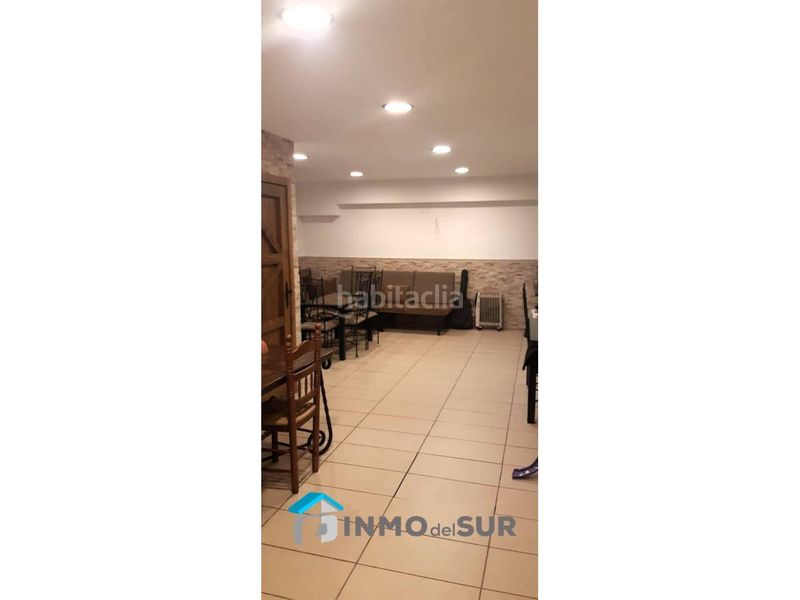Foto 00fa7acb-8f8b-445e-93b7-4bda0a613744. Casa  en los silos en Cabra