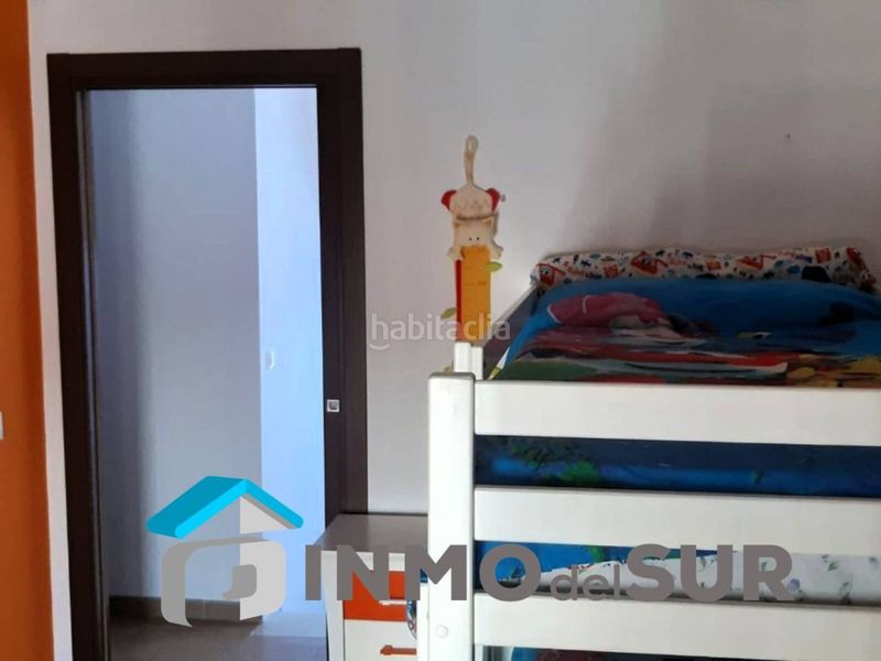 Foto b8a95a91-78bf-4be5-a577-9012abbf68a3. Casa  en los silos en Cabra