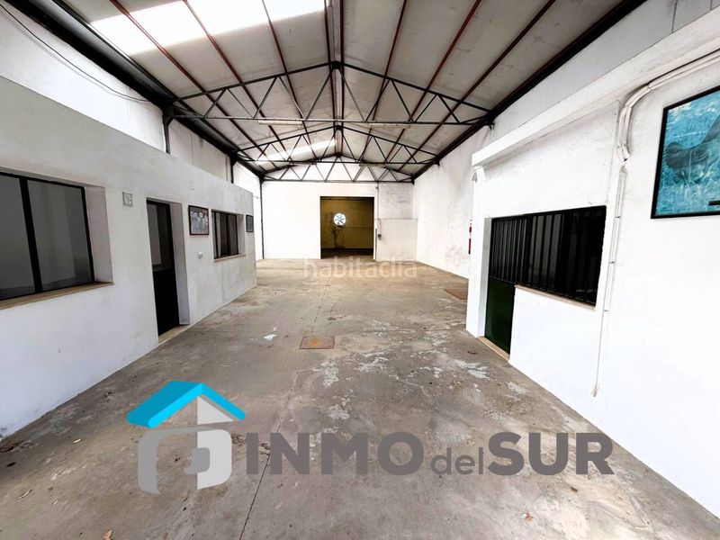 Foto 1acb3161-76bd-4b78-b32c-88ccb7321f49. Nau industrial a Cabra