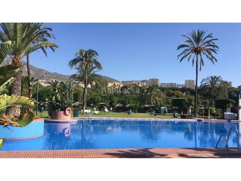 Foto f08ad3e4-2c57-4d40-8cf5-cbf98dfcbdf4. Pis amb aparcament piscina a Centro Benalmádena