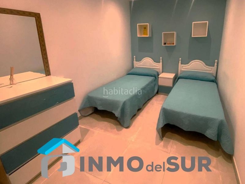 Foto a2445cb0-a71d-4a60-a0e5-7c337c6295f9. Pis amb piscina a La Carihuela - Los Nidos Torremolinos
