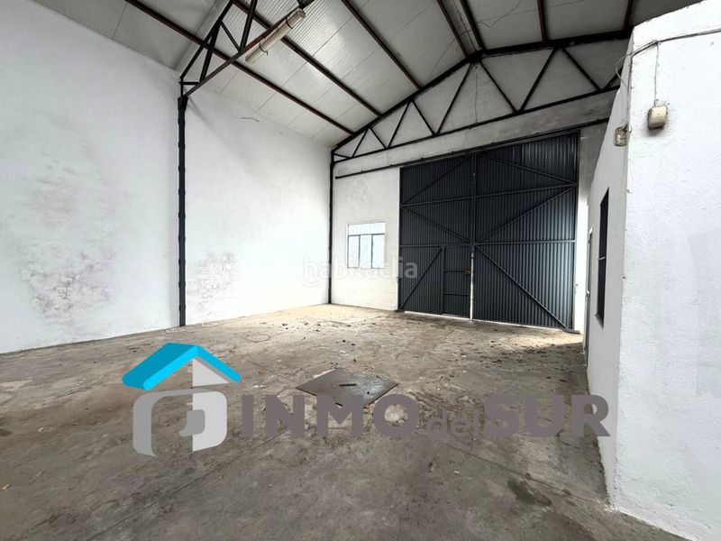 Foto 6fa97d7b-7220-44fc-8a1b-00b5bae5e14e. Nau industrial a Cabra