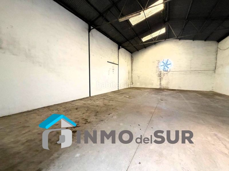 Foto dff7e54f-49e0-476d-86ac-5a579b353c73. Nau industrial a Cabra