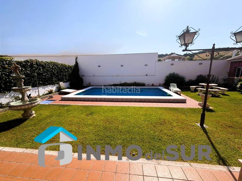 Foto 8e637dfd-ec33-40eb-9ba6-2252e52fdb04. Xalet amb aparcament piscina a Cabra