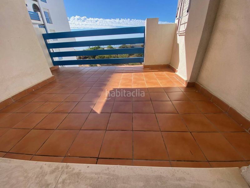 Foto 06c04237-7c2e-49a3-978e-82a2c06a9bec. Pis a avenida carmen 5 a puerto de Estepona Estepona