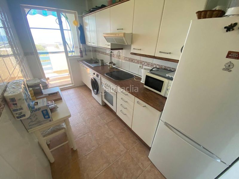 Foto 8a270cd2-3193-4b2c-9ff8-61d6a12ab026. Pis a avenida carmen 5 a puerto de Estepona Estepona