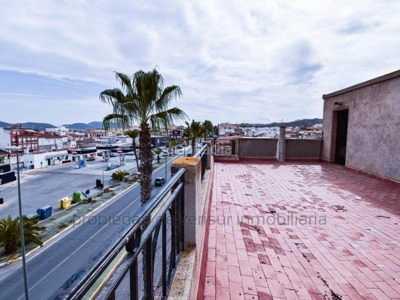 Foto a962055c-2d5a-43f8-96c0-448d45edcb5c. Édifice dans Puerto Lumbreras