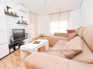 Flat in Casco Antiguo. Piso en planta 1 de un edificio próximo al paseo de parra