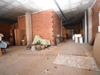 Local Comercial  N/a. En exclusiva ! gran local comercial en la zona de la huerta