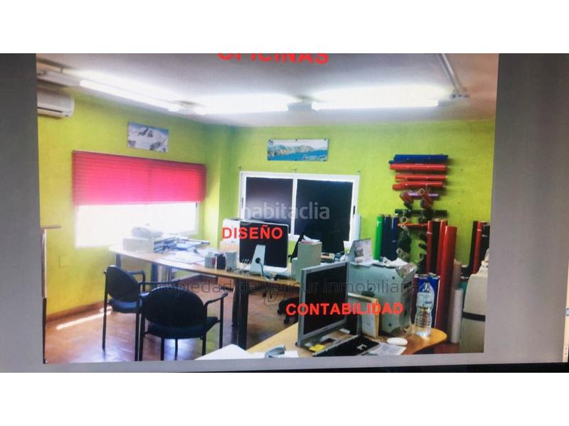 Foto b84f463c-fcec-4a5d-9065-c924627e5268. Capannone industriale in Águilas