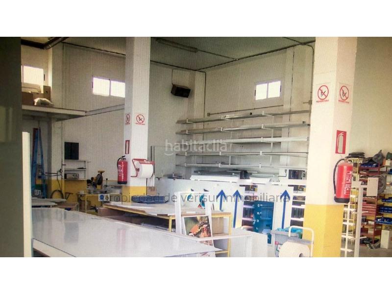 Foto ee361071-a221-41c6-b50f-9b24a2f3d3b3. Capannone industriale in Águilas