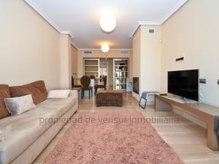 Apartament a Isla del Fraile. Tu oasis de lujo a un paso del mar en la isla del fraile