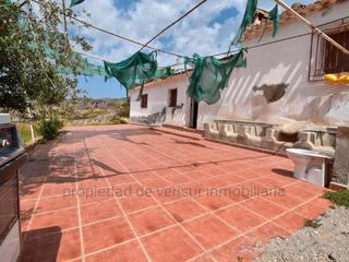 Terreno residenziale in Águilas. Oportunidad de inversión finca de 10.000 m con vivienda, inverna