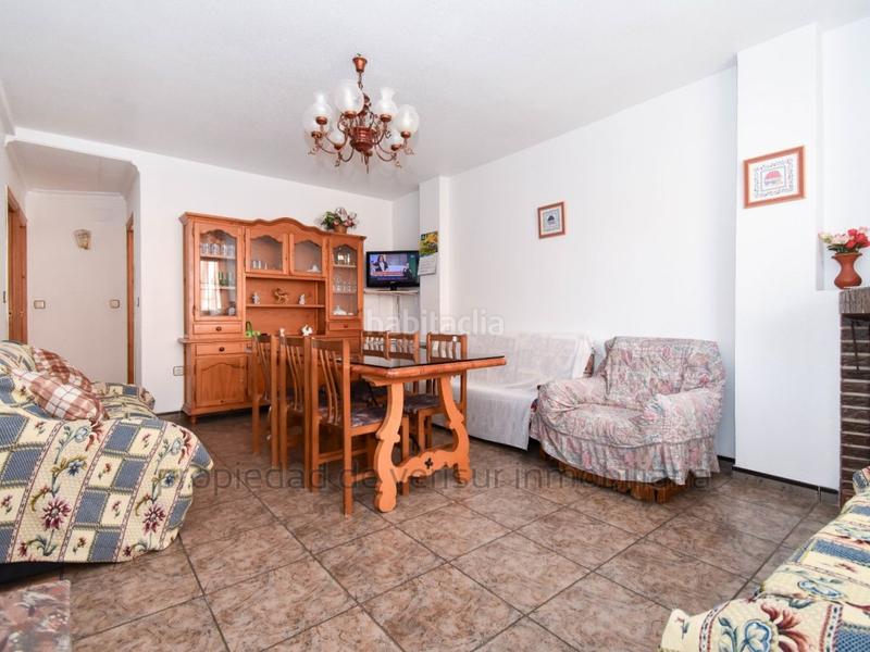Foto fa87c411-3cff-4abe-8c33-865bedfa6160. Alquiler piso  de 3 dormitorios en alquiler para todo el año en Calabardina. en Águilas