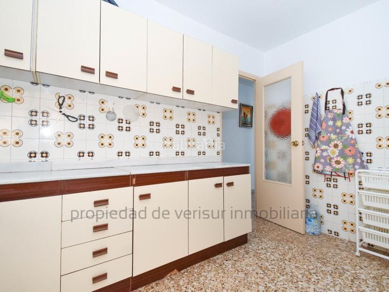 Foto d3703746-a68a-4d27-846d-27716e7f4b05. Location appartement avec parking dans Delicias Águilas