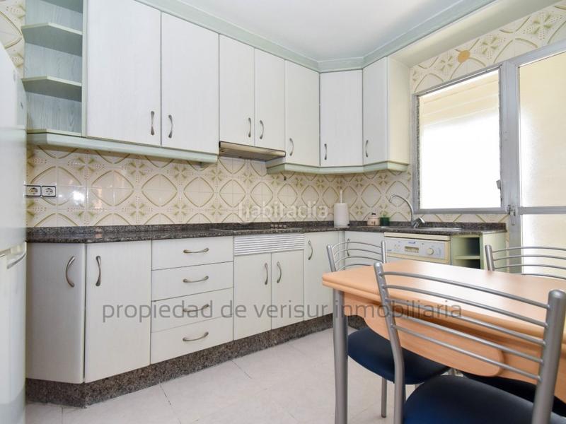 Foto dead5c1c-f18f-4c0a-a7a4-dcde8b502d29. Pis a Casco Antiguo Águilas