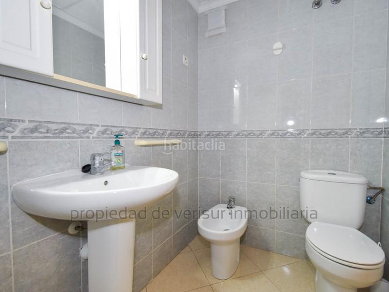 Foto 189837c2-6d38-4bb3-b551-321f985104af. Piso oportunidad única piso con una ubicación privilegiada y a un paso de la playa de la colonia!! en Águilas