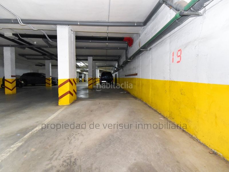Foto 4355cf24-454c-44d1-b041-cacbeba1ad0b. Aparcament cotxe a Águilas