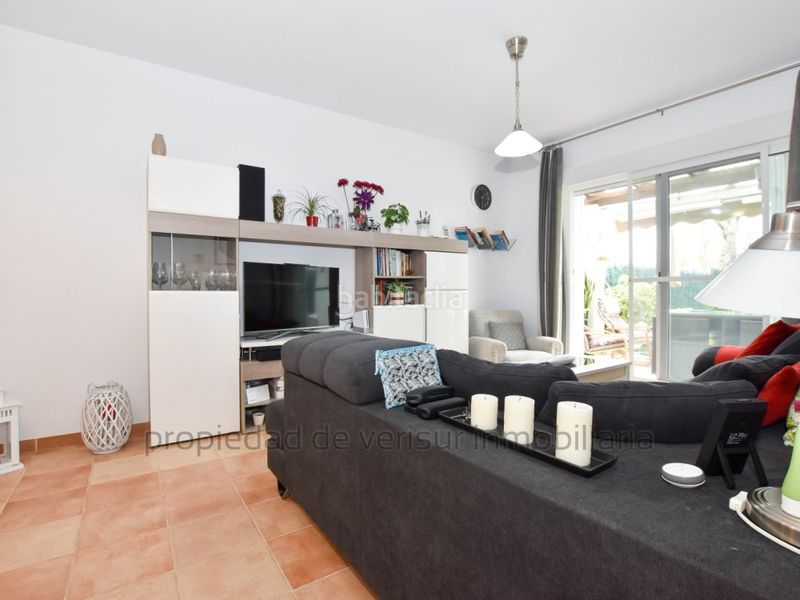 Foto e68e4bff-4284-4bf6-b0b5-8191a8b36ef9. Apartament amb piscina a Las Salinas Vera