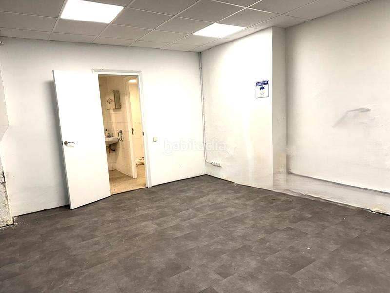 Foto da683ff1-796f-4822-8ab6-a8fe49c184ff. Rent business premise in carrer de lluís el piadós 11 in Barcelona