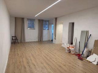 Geschäftsraum in Carrer d'en cortines 26. Local en venta en calle d'en cortines