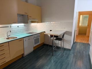 Flat  Carrer del roser. Poblesec-vent