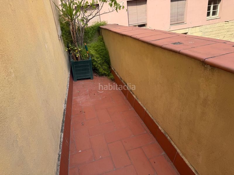 Foto eaff4102-bbad-4f2f-b3ae-b1e1276a3d8e. Pis a carrer de sant pere més baix 32 a St. Pere - Sta. Caterina - El Born Barcelona