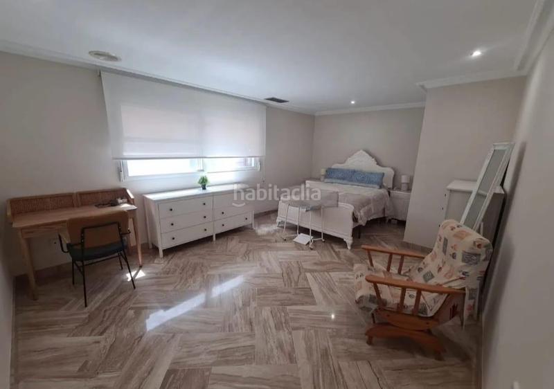 Foto 012e775b-5a7f-4c14-80b3-226d8cd1f048. Zweistöckige wohnung in Centro Elche / Elx