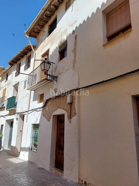 Foto a4c490e2-7643-4ed5-9455-0612e236f9a4. Casa  en calle santa maría, barrio la villa, en Requena