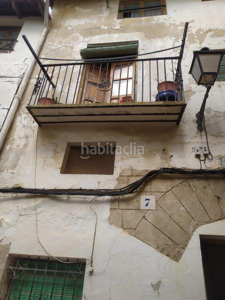 Foto a95c5ba1-8891-42e6-bc73-55a5a8eafd5e. Casa  en calle santa maría, barrio la villa, en Requena
