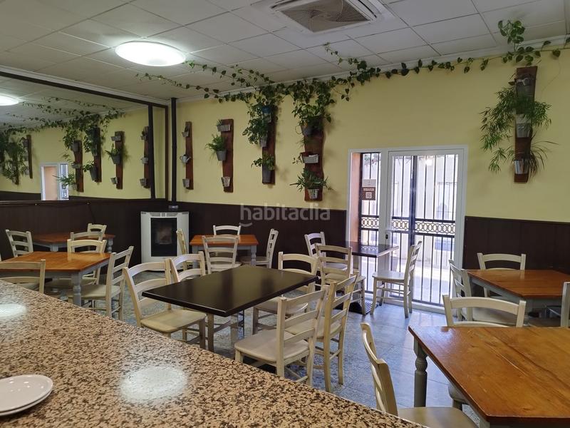 Foto b4ed47d4-cb14-4621-9139-fd587a2a44ac. Locale commerciale con riscaldamento in Requena