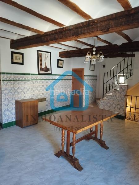Foto f36100d1-29f4-4b56-ad65-d220d52521fd. Masia a calle poblete 34 a Requena