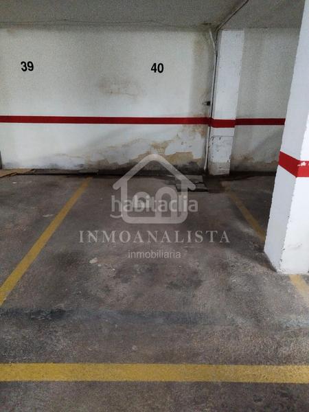 Foto 13ac4eeb-8f30-4081-b86b-94670067e310. Aparcament cotxe a Requena