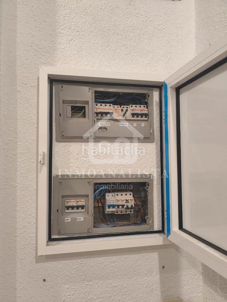 Foto 621bfd13-2352-4e8d-aa9c-8651d03d16c7. Lloguer local comercial a Requena