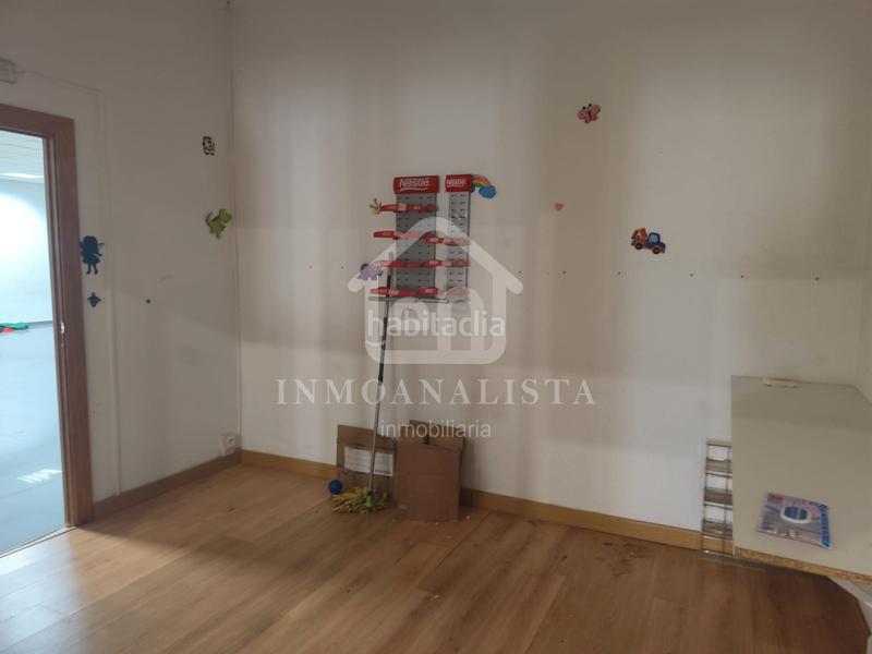 Foto ee4519cd-e0ca-4be4-ab71-a289189cbe62. Lloguer local comercial a Requena