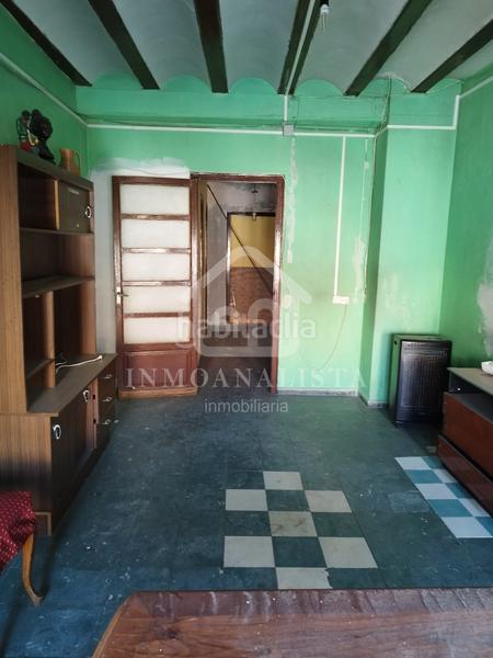Foto 18ebf919-f757-4902-b5b9-f0f16a93a5d9. Piso  + buhardilla en calle colón, en Requena