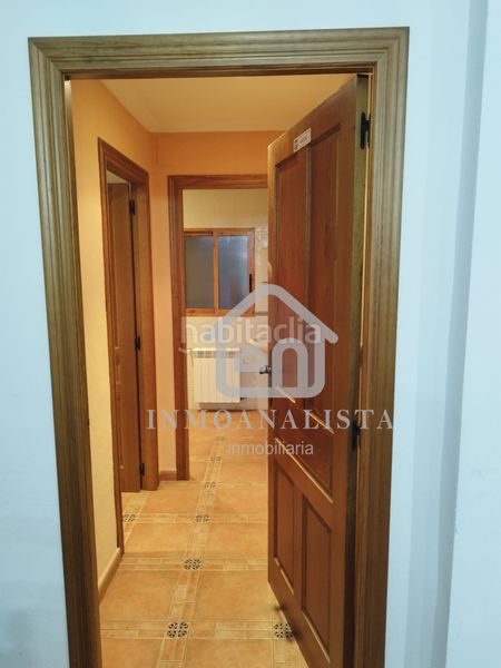 Foto 462e8fb5-c0cd-4fb3-b0cb-f80d793e3a39. Affitto edificio in Cortes de Pallás