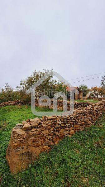 Foto 3c3c2184-1a7f-42ac-9034-1053f0d2437d. Casa amb xemeneia a Cañada de Benatanduz