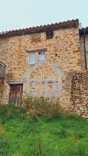 Foto abbdef6e-6988-481e-9b37-c0f993b3a628. Casa amb xemeneia a Cañada de Benatanduz