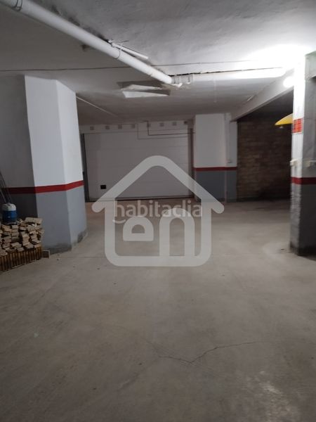 Foto 72093d1f-04d9-4d96-a2ac-f06c133299cb. Aparcament cotxe a Requena