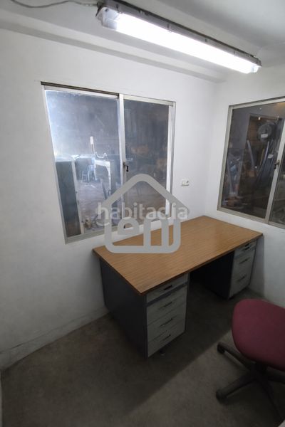 Foto 6b75de2e-6041-44ef-b268-4ca447904ae0. Nau industrial a Requena