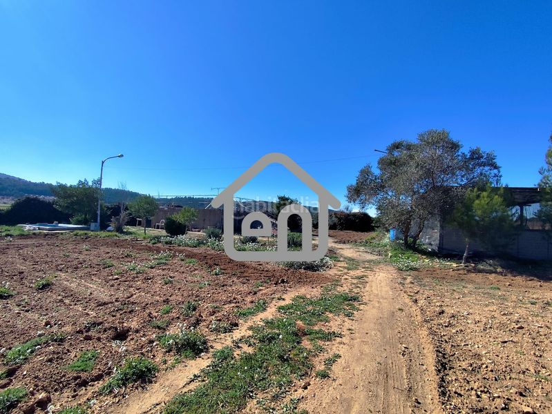 Foto c16a5b09-8eb7-46d3-af62-812568793c0c. Nau industrial a Requena