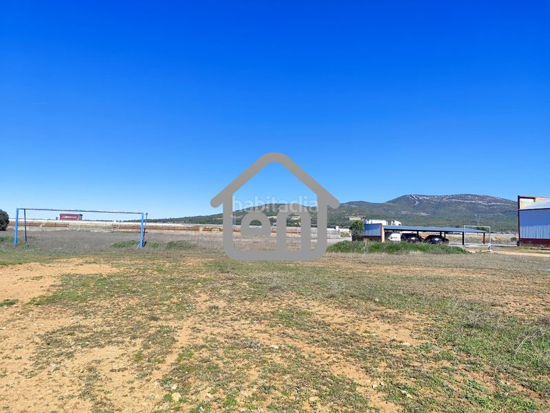 Foto edc747cf-92f7-47f1-b051-095b9df29767. Nau industrial a Requena