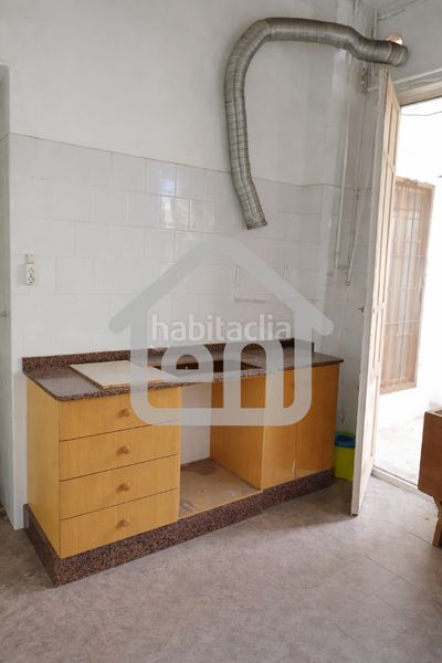 Foto 03bc0a51-ed29-47b2-8114-f3759d83f8a1. Pis a Requena