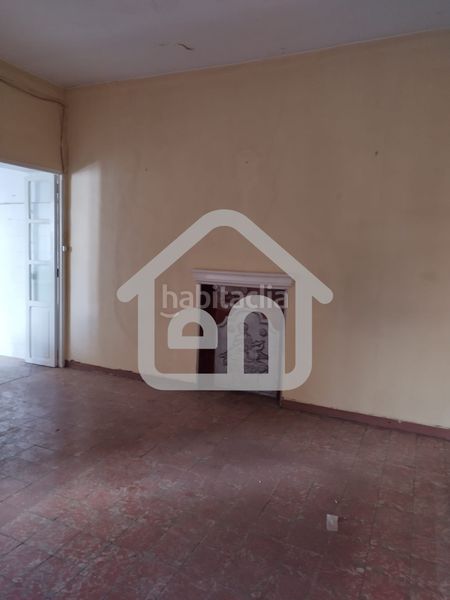 Foto 3c409790-ba2e-43f1-a3e0-e90295de34e9. Pis a Requena