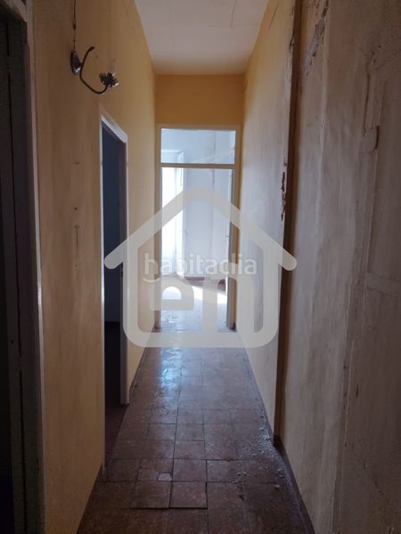 Foto c11429f0-b055-41cc-9ca8-293b7bee6006. Pis a Requena